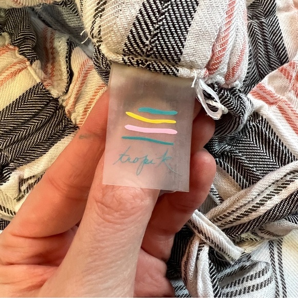 🔥SALE- any 4/$20. Junior Girl Summer Short - Picture 3 of 5